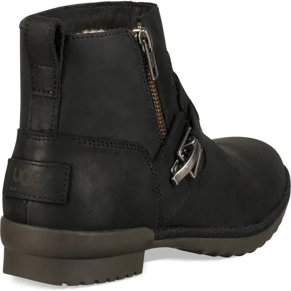 UGG Cheyne Bootie - Picture 4 of 5